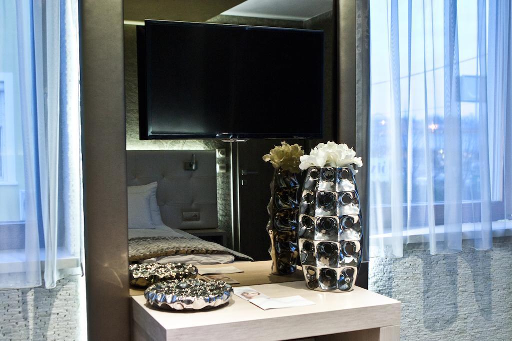 Mirage Hotel Sárvár מראה חיצוני תמונה