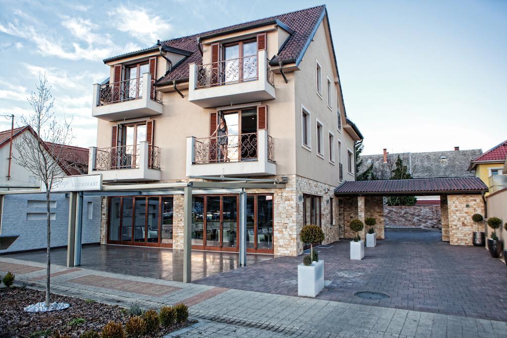 Mirage Hotel Sárvár חדר תמונה
